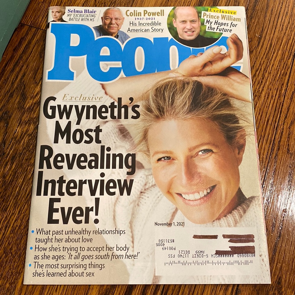 People Magazine - November 1 2021 - Gwyneth Paltrow - Selma Blair - Colin Powell